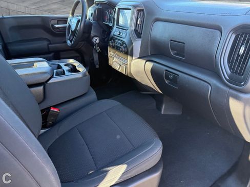 Used 2021 Chevrolet Silverado 1500 Custom image 8