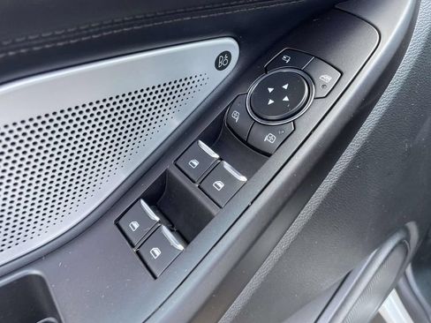 Used 2020 Ford Explorer Platinum w/ Premium Technology Package AWD/4WD image 19