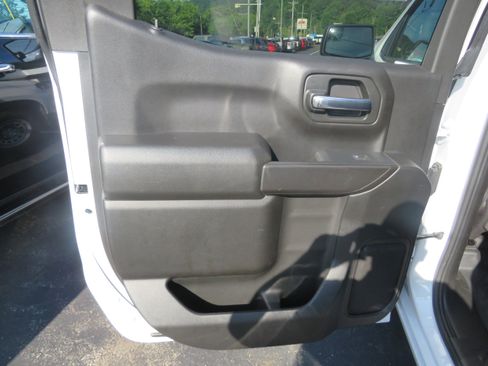 Used 2024 Chevrolet Silverado 1500 W/T w/ WT Value Package AWD/4WD image 9