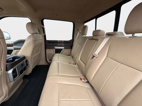 Used 2020 Ford F150 Lariat w/ Trailer Tow Package RWD image 15