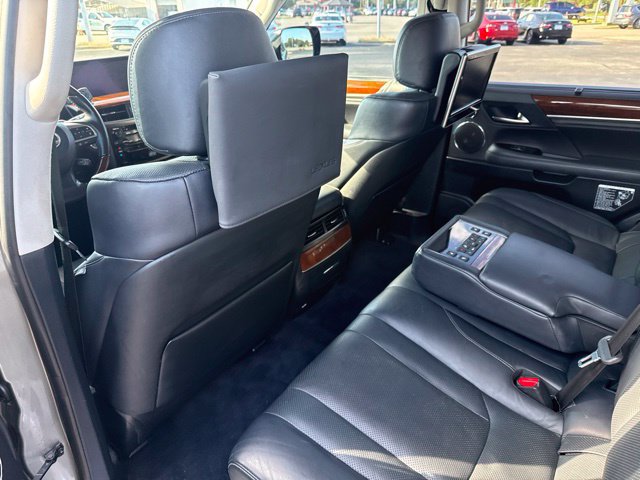 Used 2018 Lexus LX 570 4WD w/ Luxury Package image 20