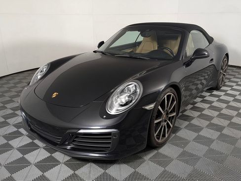Used 2017 Porsche 911 Carrera RWD image 1