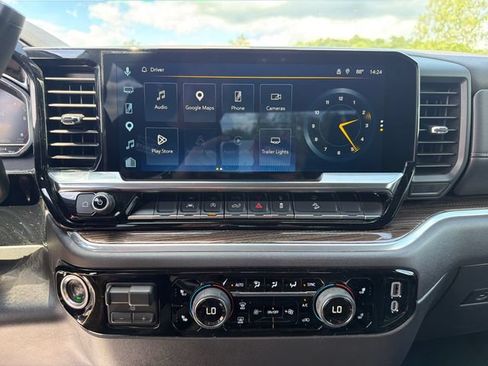 Used 2025 Chevrolet Silverado 1500 RST w/ Z71 Off-Road Package AWD/4WD image 18