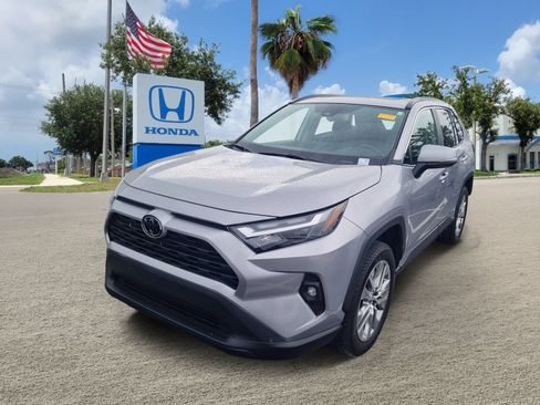 Used 2023 Toyota RAV4 XLE Premium FWD image 2