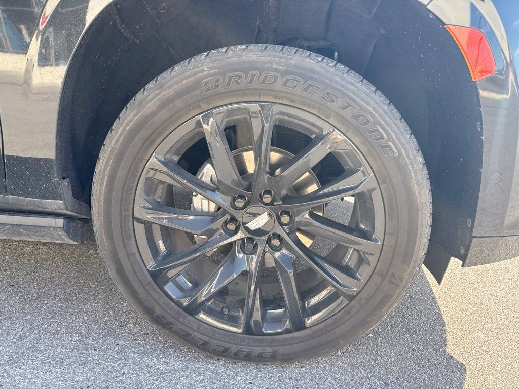 Used 2021 Cadillac Escalade Sport Platinum AWD/4WD image 4