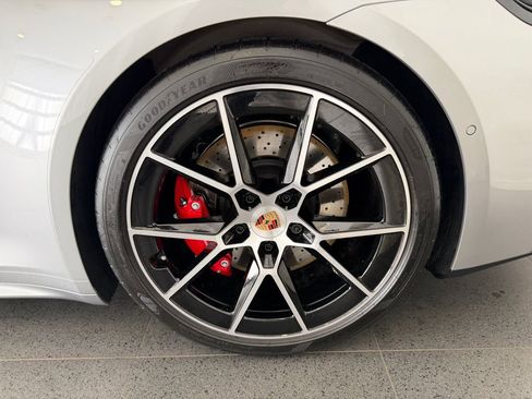 Certified 2026 Porsche 911 Carrera GTS RWD image 11
