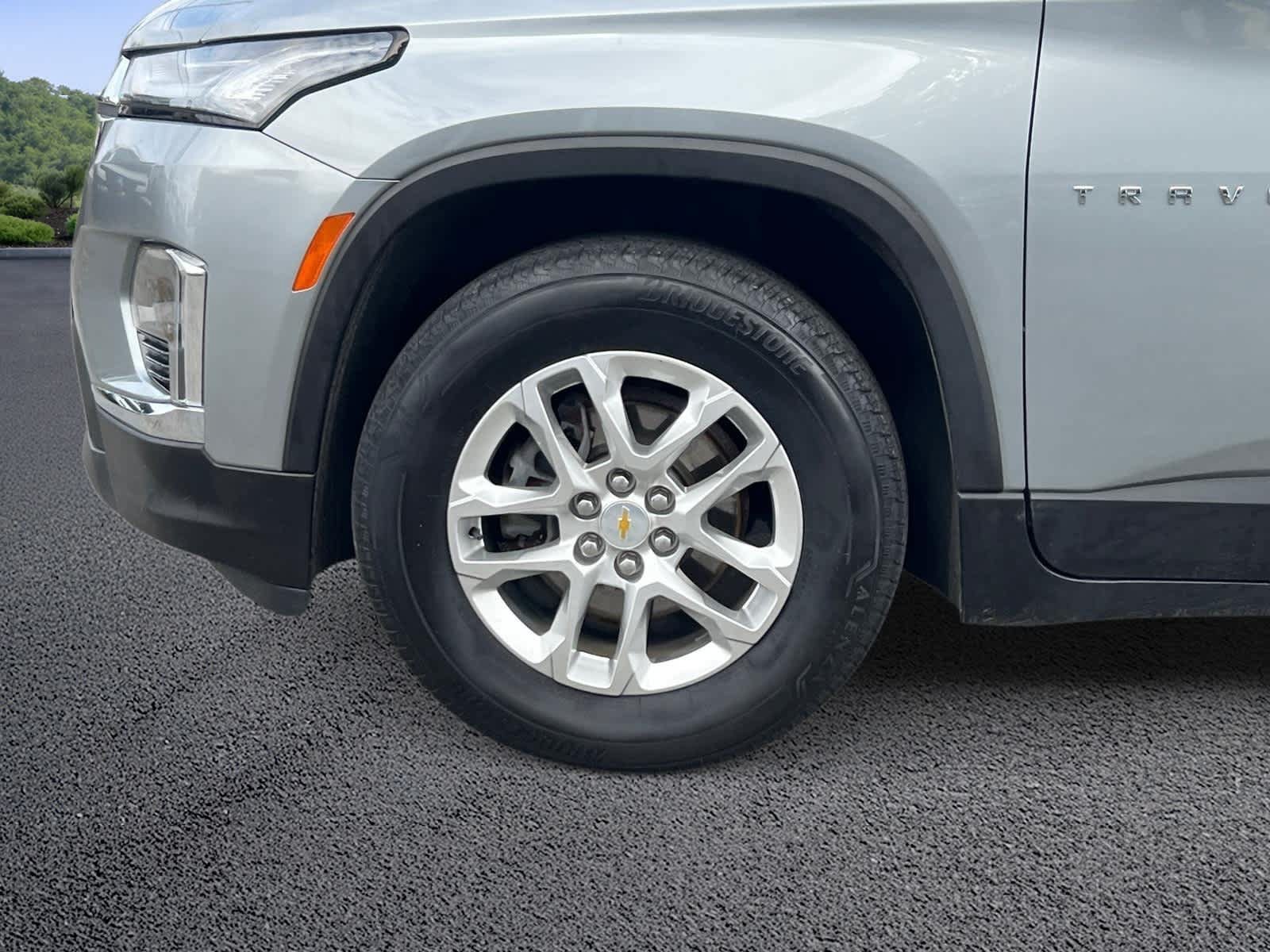 Certified 2023 Chevrolet Traverse LS AWD/4WD image 11
