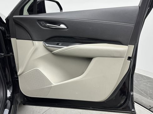 Used 2020 Cadillac XT4 Premium Luxury image 35