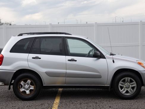 Used 2005 Toyota RAV4 4WD image 17