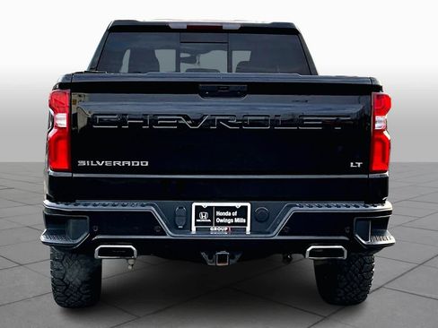 Used 2021 Chevrolet Silverado 1500 LT Trail Boss w/ Convenience Package II image 4