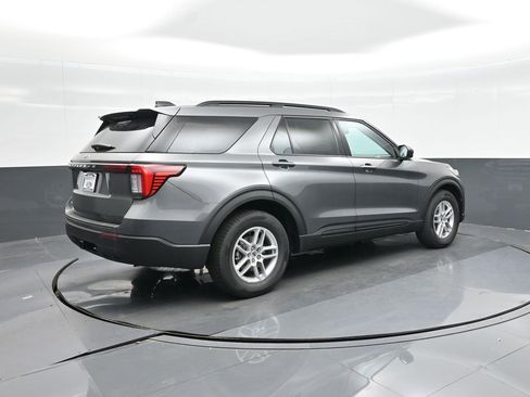 New 2026 Ford Explorer Active image 7