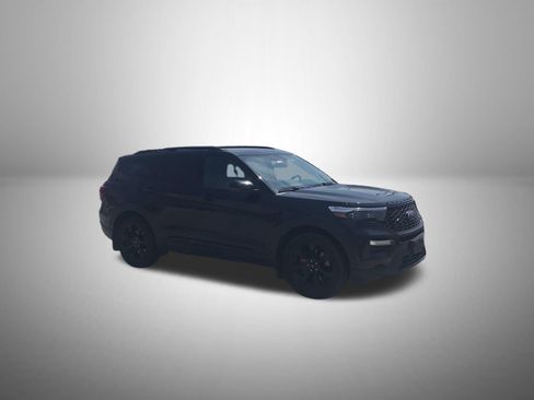 Used 2021 Ford Explorer ST w/ Equipment Group 401A AWD/4WD image 2