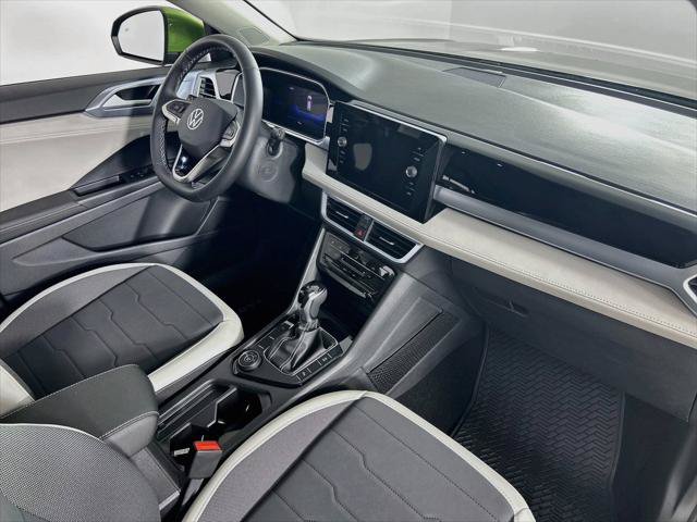 New 2027 Volkswagen Taos SE AWD/4WD image 29