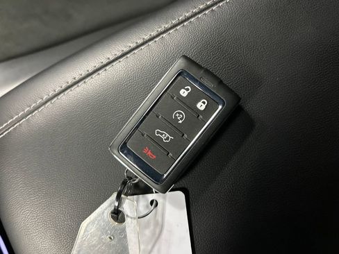 Used 2025 Jeep Grand Cherokee Altitude image 22