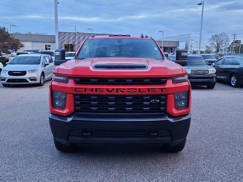 Used 2020 Chevrolet Silverado 2500 Custom w/ Custom Convenience Package image 2