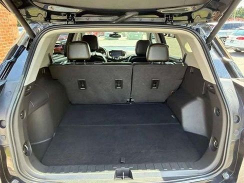Used 2021 GMC Terrain SLT FWD image 9