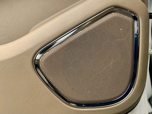 Used 2019 GMC Yukon XL SLT w/ Open Road Package image 58