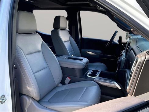 Used 2021 Chevrolet Silverado 1500 LTZ image 23