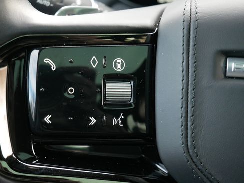 Used 2025 Land Rover Range Rover Sport Dynamic SE image 22