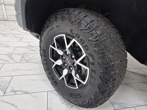 Used 2024 GMC Canyon AT4X image 34