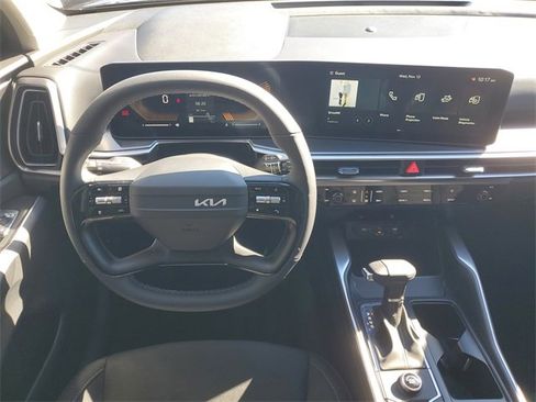 New 2026 Kia Sorento LX image 18