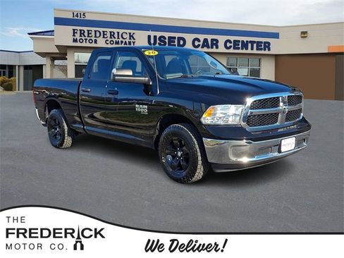 Used 2020 RAM 1500 Express w/ Trailer Tow Group w/ Express image 1