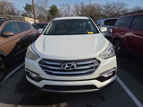 Used 2017 Hyundai Santa Fe Sport image 12