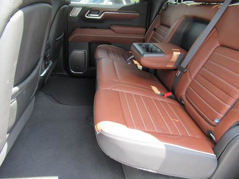 Used 2024 GMC Sierra 1500 Denali Ultimate image 33