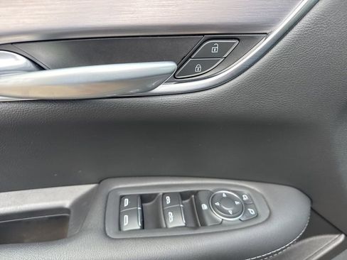 Certified 2025 Cadillac XT5 Luxury w/ LPO, Floor Liner Package image 12