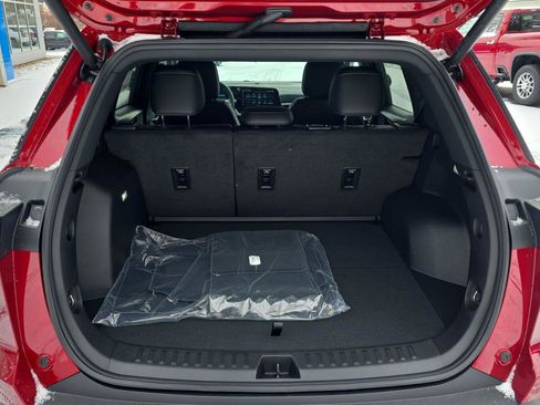 New 2026 Chevrolet Equinox LT w/ Convenience Package II image 23