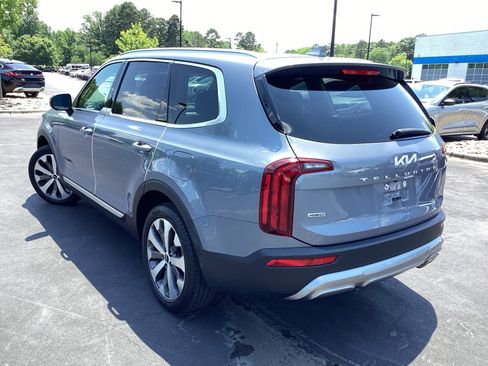 Used 2022 Kia Telluride S image 2