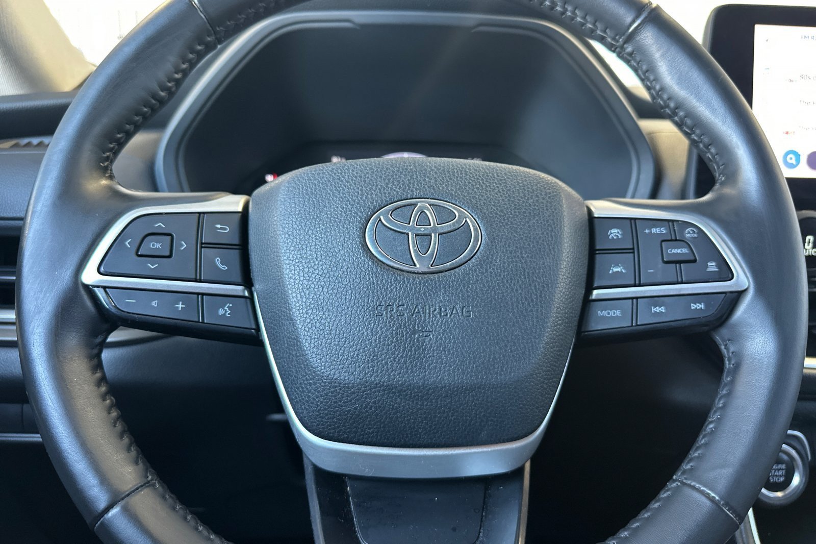 Certified 2024 Toyota Grand Highlander FWD image 23