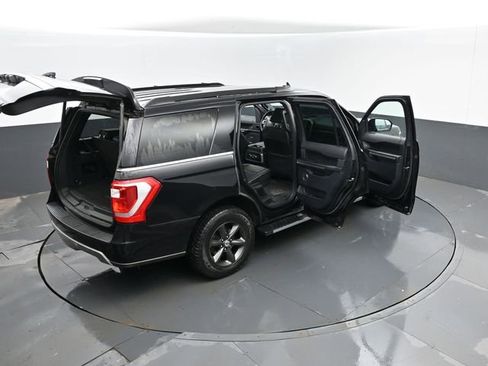 Used 2021 Ford Expedition XLT image 30