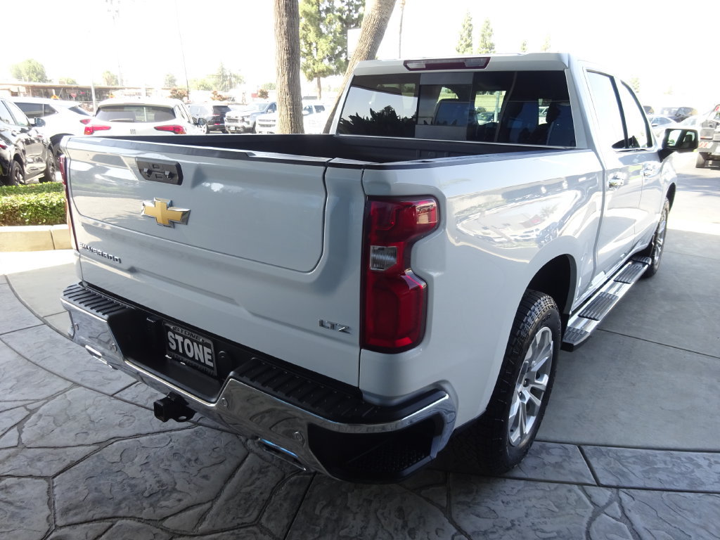 Certified 2022 Chevrolet Silverado 1500 LTZ AWD/4WD image 9