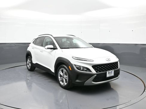 Certified 2023 Hyundai Kona SEL AWD/4WD image 3