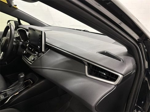 Used 2022 Toyota Corolla SE image 25