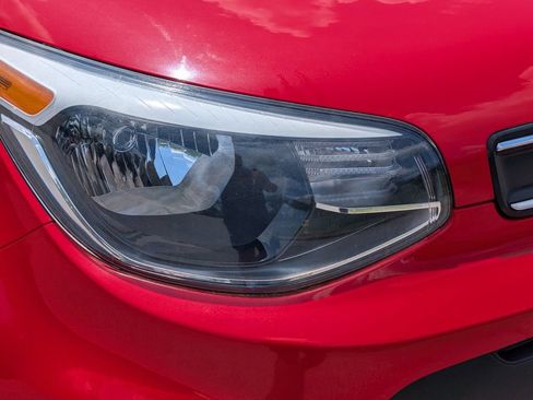 Used 2019 Kia Soul FWD image 9