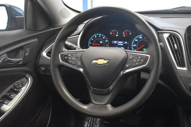 Used 2024 Chevrolet Malibu LT FWD image 24