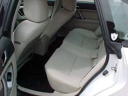 Used 2009 Subaru Legacy 2.5i Special Edition image 11