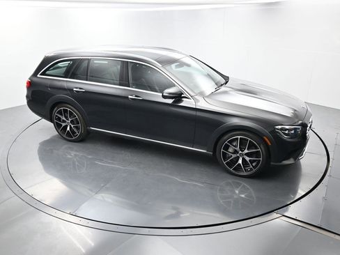 Used 2023 Mercedes-Benz E 450 4MATIC All-Terrain Wagon image 38