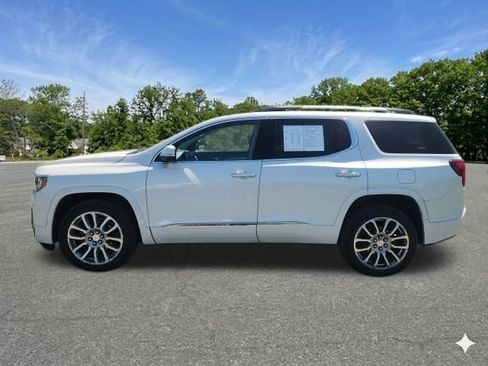 Used 2023 GMC Acadia Denali w/ Denali Ultimate Package AWD/4WD image 9