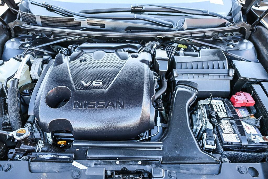 Used 2018 Nissan Maxima 3.5 SL FWD image 16