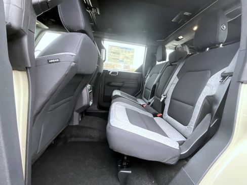 New 2025 Ford Bronco 4-Door image 12