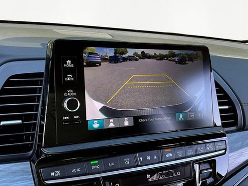 Used 2025 Honda Odyssey Elite image 14