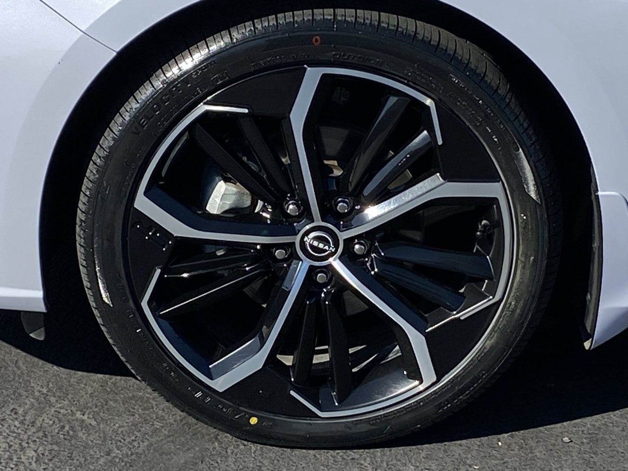 Certified 2024 Nissan Altima 2.5 SR w/ SR Premium Package FWD image 8
