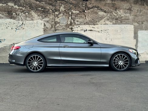 Used 2017 Mercedes-Benz C 300 C 300 Coupe 2D image 3