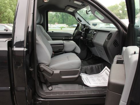 Used 2015 Ford F250 XL w/ Power Equipment Group AWD/4WD image 29