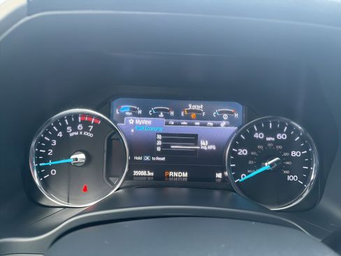 Certified 2022 Ford F250 Lariat w/ Black Appearance Package image 27