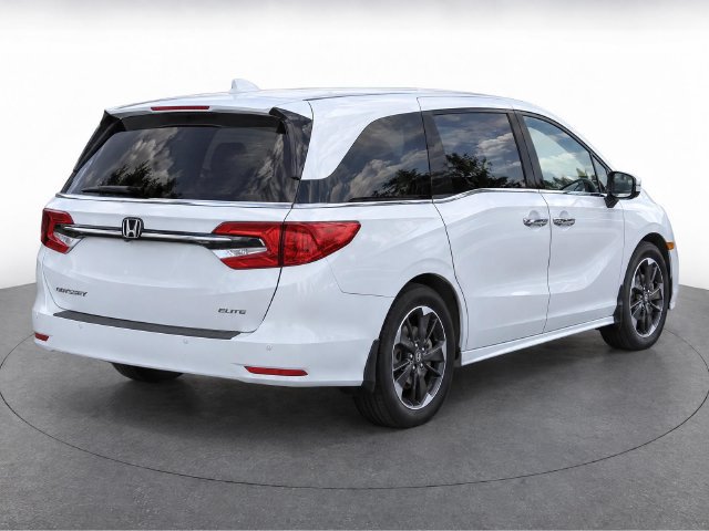 Used 2022 Honda Odyssey Elite image 4