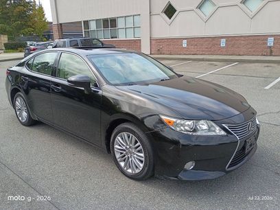 Used 2013 Lexus ES 350 w/ Premium Pkg